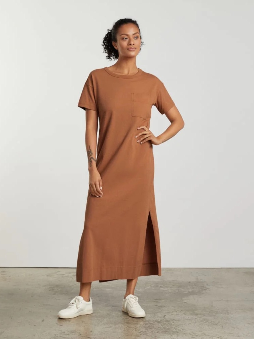 Everlane Maxi Crewneck Dress in Warm Brown